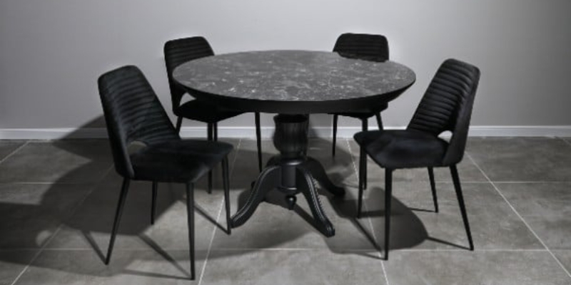 כסאות לפינת אוכל